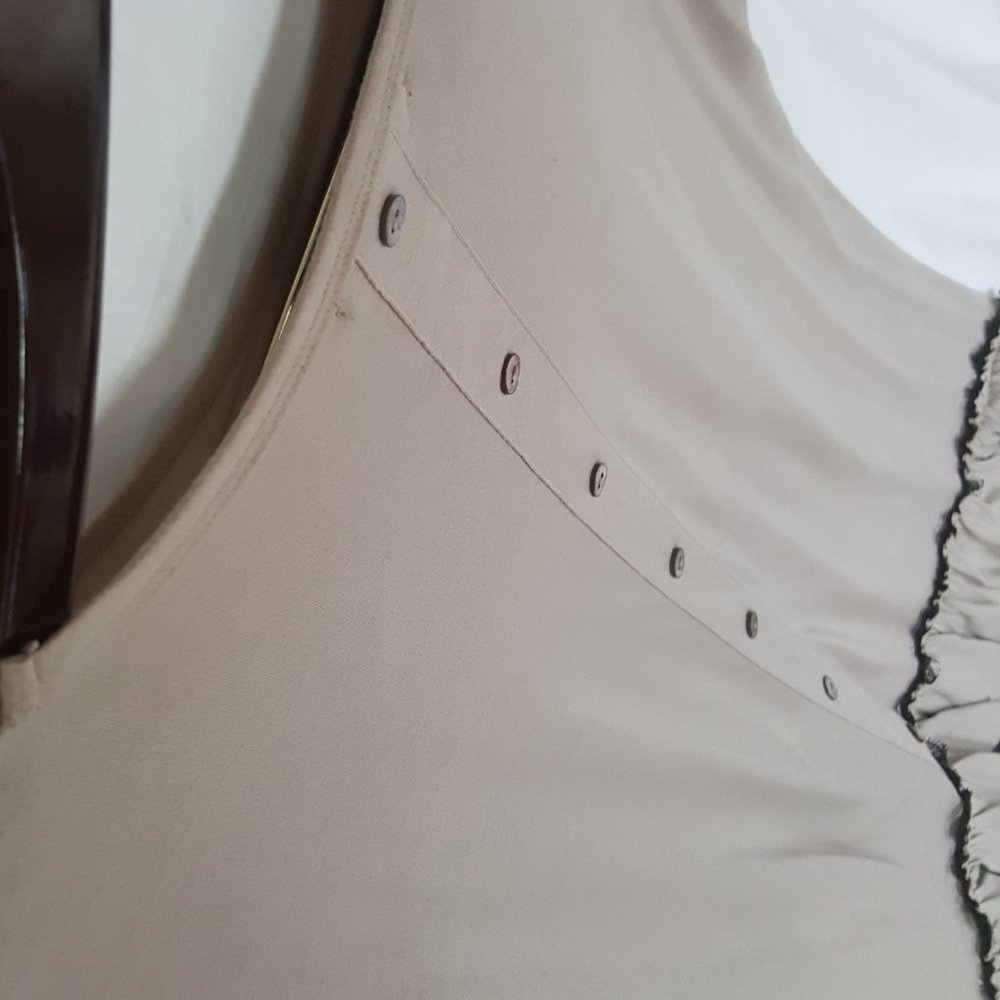 She + Sky Asymmetrical Tunic w/Lace trim size Med